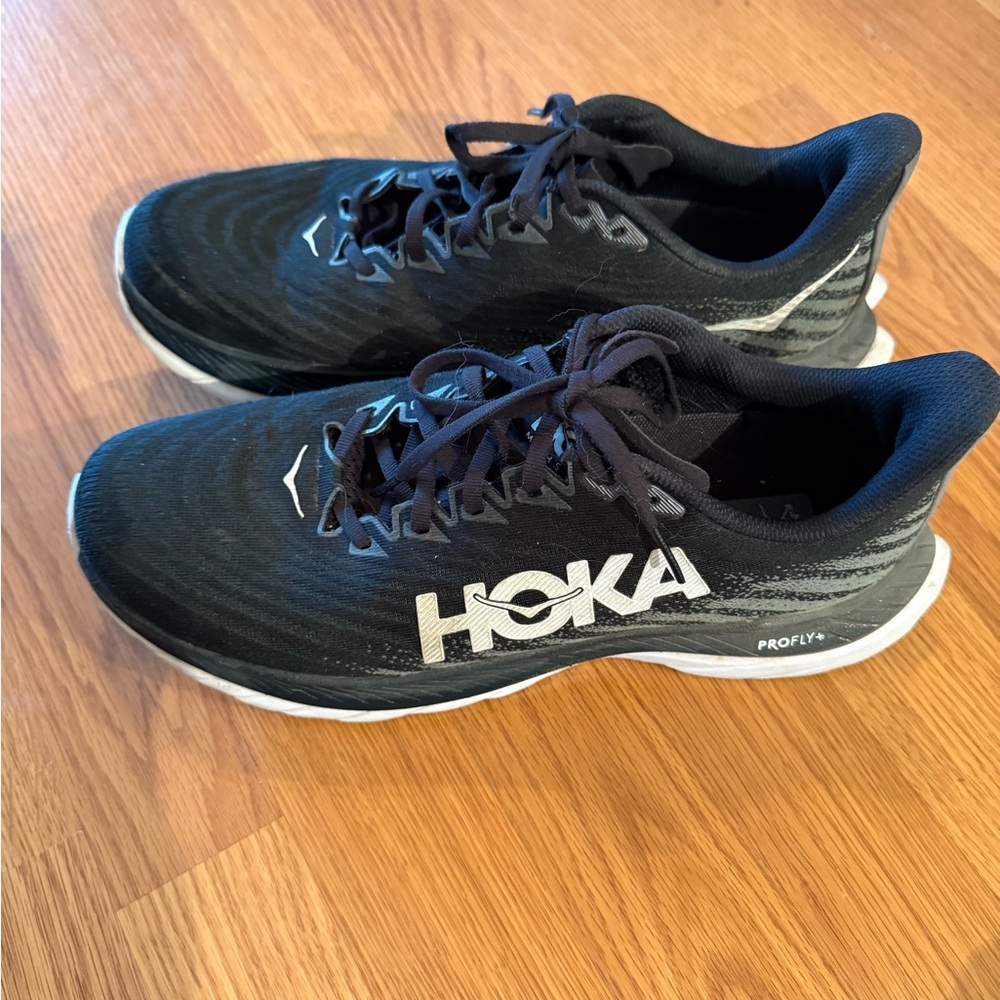 Hoka Men's Black and White Athletic Shoes